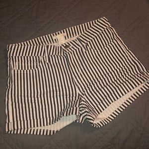 h&m striped shorts!!